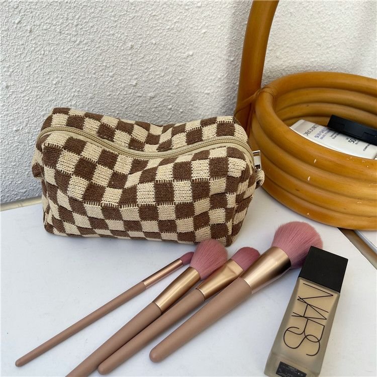 Korean Checkerboard Knitted Contrast Color Large Capacity Cosmetic Storage Bag