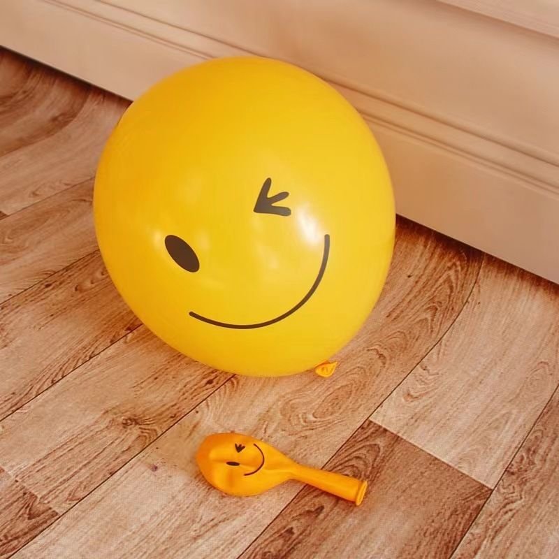 12 Inch Yellow Smiley Face Latex Balloon Birthday Party Layout 100-Bag