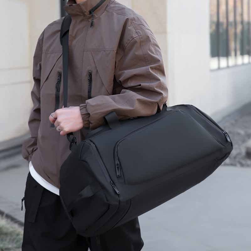 Men Leisure Sports Basic Solid Color Large Capacity PU Duffle Bag