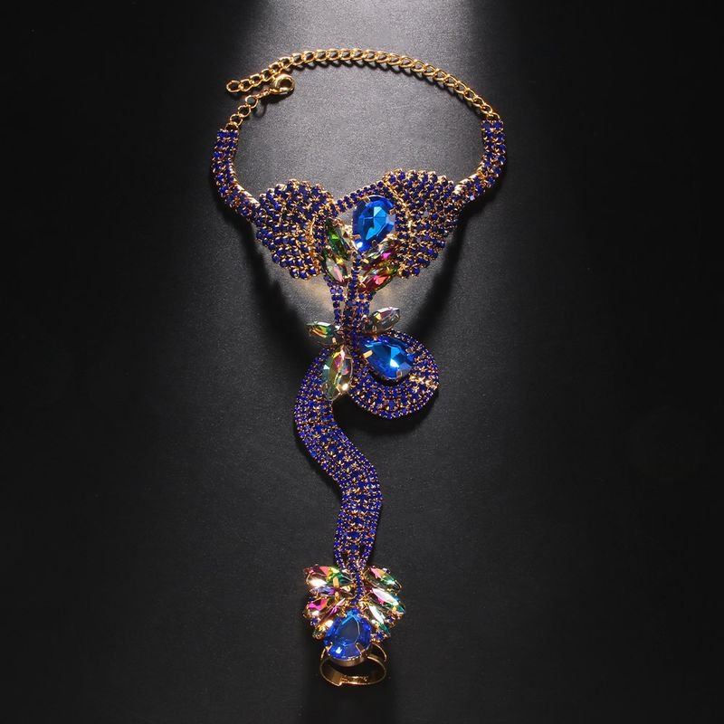 Women Personalized Exaggerated Snake Finger Bracelet