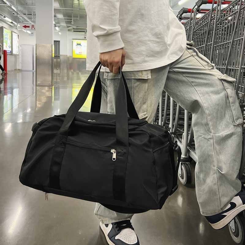 Men Leisure Sports Large Capacity Nylon Duffle Bag