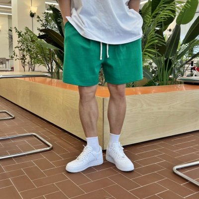 Men Fashion Solid Color Loose Breathable Shorts